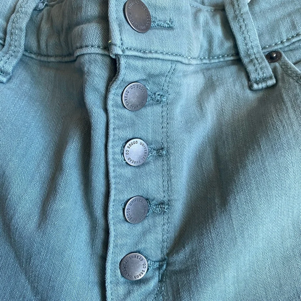Universal Thread High Rise Cropped Jeans - Picture 9 of 10